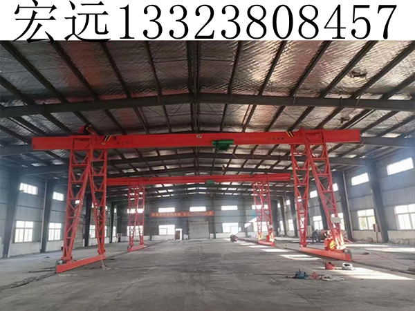 龙门吊进行二次喷涂