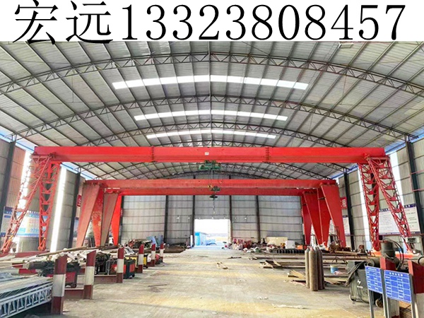 新疆塔城龙门吊厂家总结分享轮胎式起重机的不同驱动方式