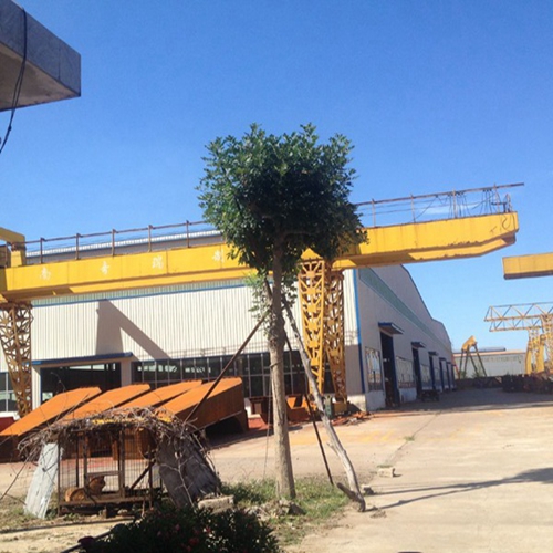 湖北武汉龙门吊厂家 龙门吊箱型主梁：封闭硬核箱体，强刚稳载重器无双